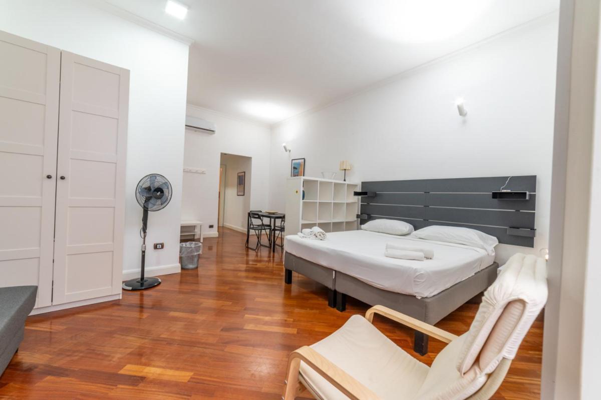 Appartement Via Atri 25 à Naples Extérieur photo